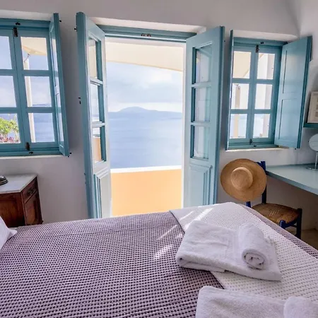 Zoe Aegeas Traditional Aparthotel Oia (Santorini)