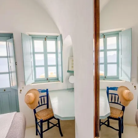 Zoe Aegeas Traditional Aparthotel Oia (Santorini)