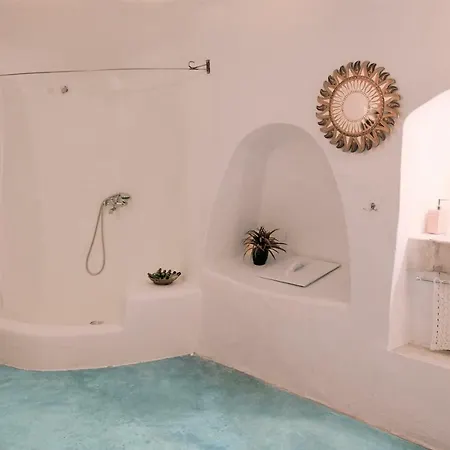 Zoe Aegeas Traditional Aparthotel